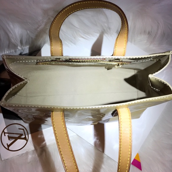 💯% Authentic Louis Vuitton Monogram Vernis Reade - Picture 5 of 14